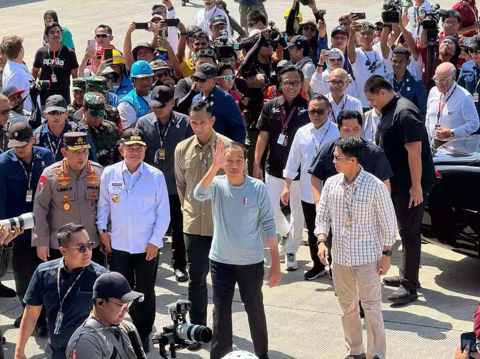 NTB Acting Governor Accompanies Indonesian President Joko Widodo to Attend MotoGP 2024