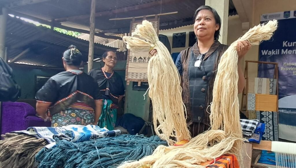 Pinalo Pinalo, Brand Baru Tenun Sukarara - SUARANTB.com