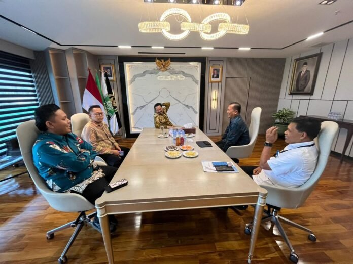 Gubernur NTB Bertemu Rusdi Kirana, Sepakat Jadikan Lombok sebagai “Hub” Penerbangan Nasional