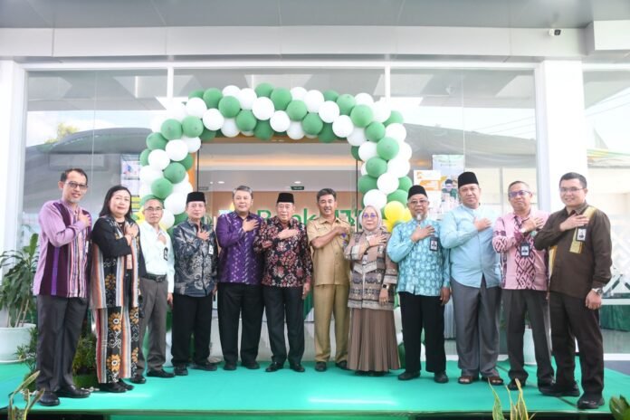 Peresmian Bank NTB Syariah Kantor Cabang Pembantu (KCP) Kayangan. (suarantb.com/ist)