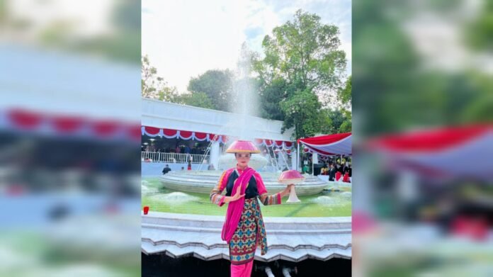 Ummat Torehkan Kebanggaan Nasional, Mahasiswi Teknik Pertambangan Persembahkan Tari “The Spirit of Sasambo” dalam Upacara Penurunan Bendera HUT Ke-80 RI