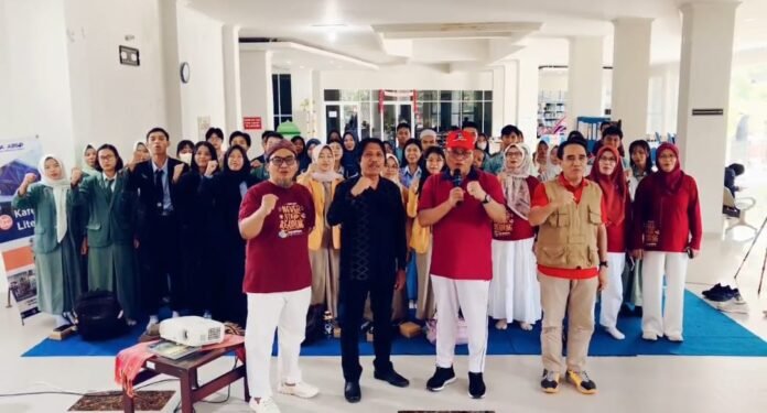 BIMTEK - Pembukaan Bimtek Kepenulisan Berbasis Konten Budaya Lokal di Dinas Perpustakaan dan Kearsipan Provinsi NTB, Rabu, 13 Agustus 2025. (Suara NTB/ham)