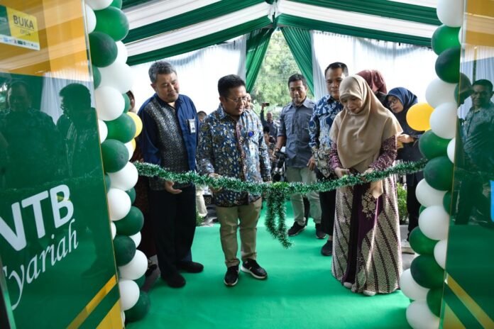 Peresmian gedung baru Kantor Bank NTB Syariah Cabang Pembantu (KCP) Narmada, Kabupaten Lombok Barat. (suarantb.com/ist)