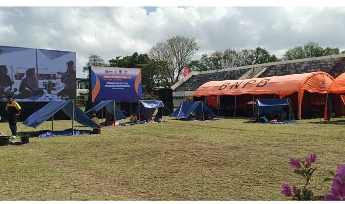 GELADI LAPANG - Geladi Lapang dalam menghadapi bencana alam, seperti tsunami, banjir dan gunung meletus di Lapangan Malomba Ampenan, Kamis, 28 Agustus 2025. (Suara NTB/ham)