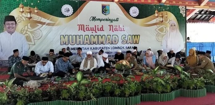 Dikemas Secara Tradisional, Maulid Nabi Muhammad SAW Perekat Silaturahmi dan Kekersamaan Membangun Lobar