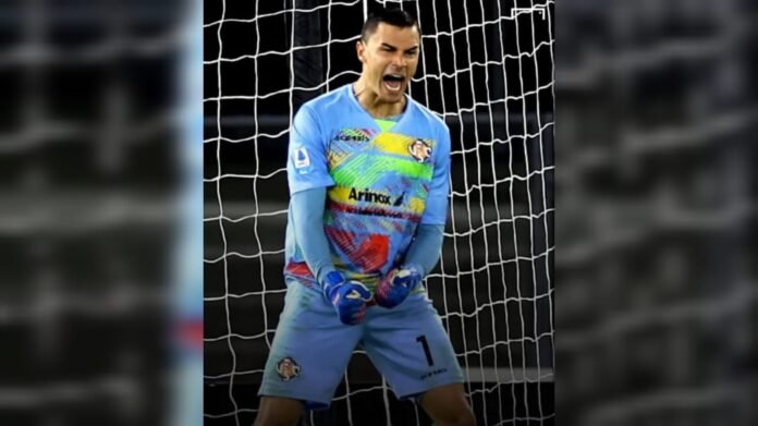 Tepis Sembilan Tendangan, Kiper Asal Lombok Emil Audero Tampil Gemilang