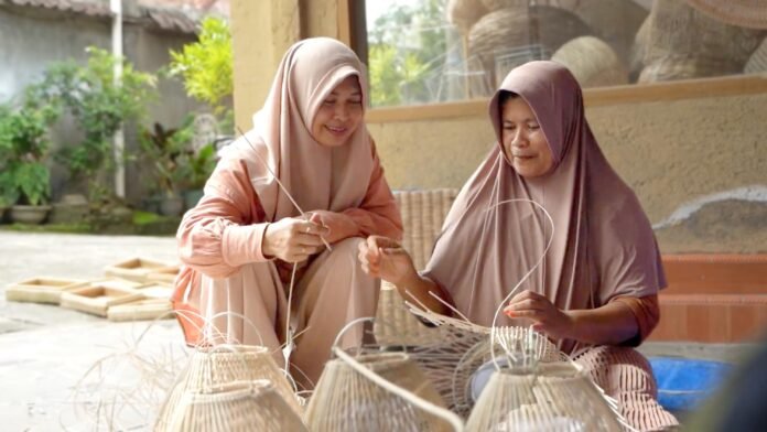 PNM Dukung Perajin Anyaman Lombok Tembus Pasar Internasional