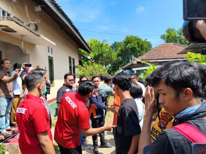 Polisi Rekonstruksi 50 Adegan di Rumah Brigadir Esco, Banyak Ketidaksesuaian Keterangan Saksi-Tersangka