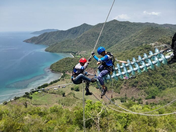 Hari Pelanggan Nasional, PLN Jaga Senyum Pelanggan Lewat Keandalan Peralatan Transmisi dan Gardu Induk