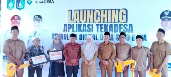 Peluncuran program inovatif Tekadesa dan pembagian kendaraan roda dua ini di kantor Desa Beleka, Senin (22/9/2025). (suarantb.com/ist)