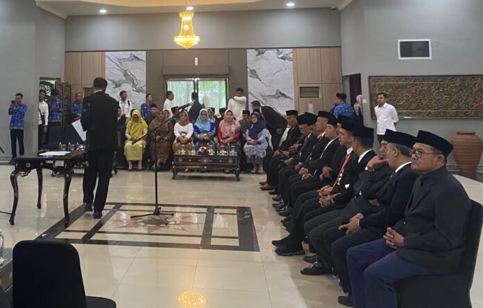 Gubernur NTB Mutasi 13 Pejabat Eselon II dan III, Ini Daftarnya