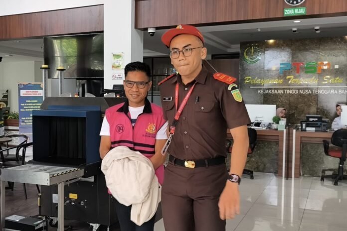 Tersangka Kasus Dugaan Dana “Siluman”, HK Jalani Pemeriksaan Tambahan