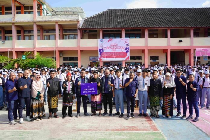 Telkomsel Gelar “Digital Empowering for Community” di SMKN 3 Mataram, Cetak Pemimpin Muda Berbasis Teknologi
