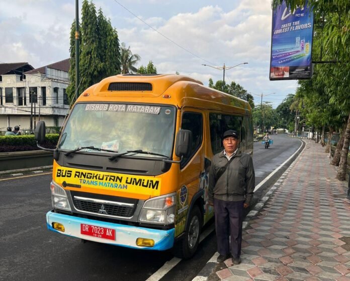 Permudah Mobilitas Warga, Dishub Luncurkan Layanan Bus Umum Gratis di Mataram