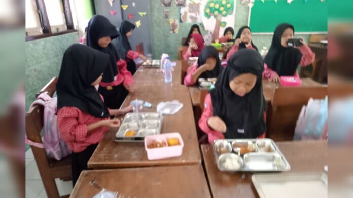 Sebanyak 9.600 Sasaran 3B di Mataram Sudah Dapat MBG