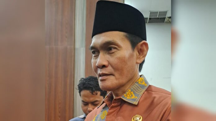 Tenaga Honorer Non-Database Lombok Tengah Diminta Cari Pekerjaan Lain