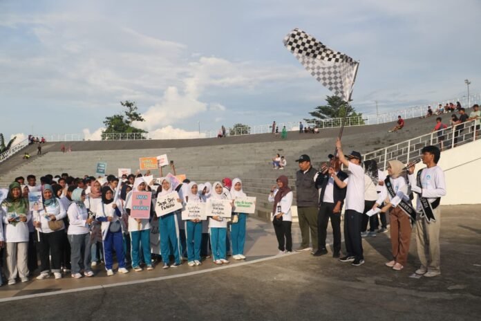 UPT Kemendikdasmen di NTB Gelar Jalan Sehat Kampanyekan Sekolah Nyaman