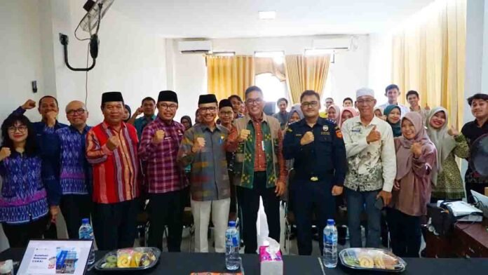 Disdag NTB Ajak Warga Dompu Perangi Rokok Ilegal