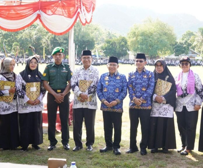 Hari Guru, Bupati KLU Minta Pusat dan DPR Perkuat Perlindungan Hukum Kepada Guru