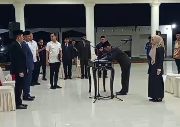 Hambali Jadi Kadis PMD dan Siti Aminah Jadi Kadisos Lombok Timur