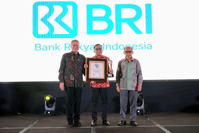 BRI Kembali Dinobatkan Sebagai Perusahaan dengan Tata Kelola Terbaik di Penghargaan Indonesia Trusted Companies 2025