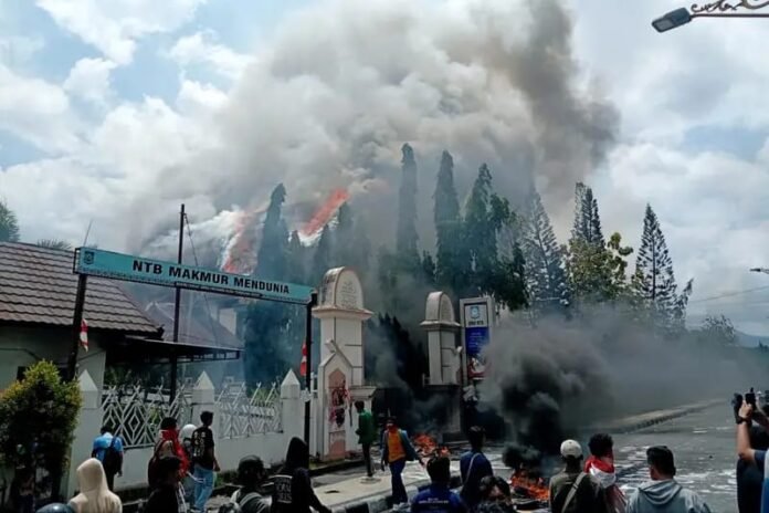 Segera Disidangkan, Tiga Tersangka Perusakan DPRD NTB Jadi Tahanan Kota