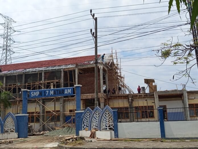 Kegiatan Belajar Mengajar Terganggu, Imbas Proyek Empat Sekolah di Mataram Molor