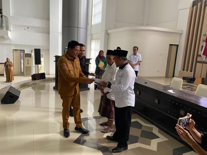 Bupati Pastikan Seluruh Marbot dan Guru Ngaji Dapat Perlindungan Sosial
