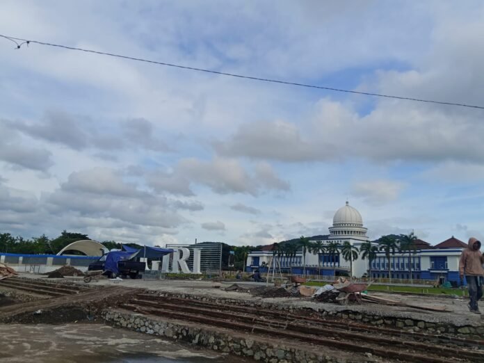 Pengerjaan Dikejar Waktu, Bupati Lobar Klaim Proyek dalam Progres