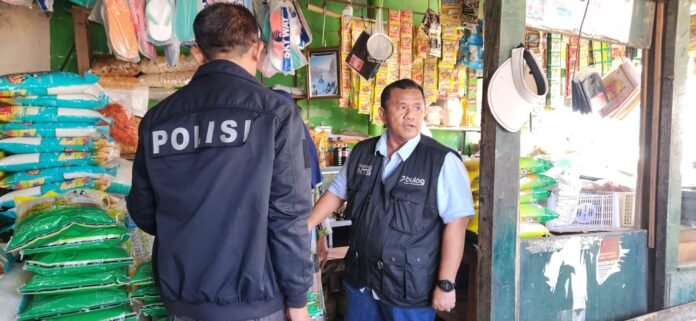 Bulog NTB dan Satgas Pangan Cek Pasar, Harga Beras Stabil dan Stok Aman Saat Natal 2025