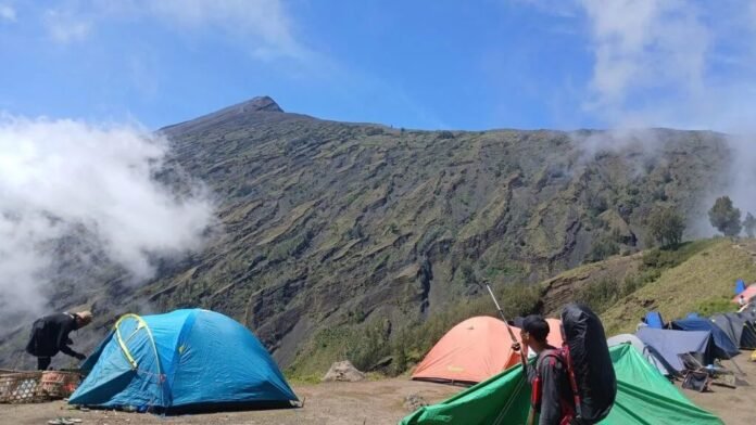 Tutup Awal Januari 2026, Tiga Jalur Pendakian Rinjani Dipadati Pendaki