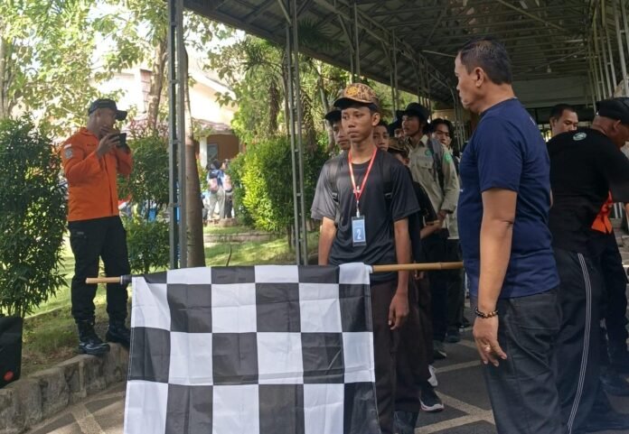 SMAN 1 Pringgabaya Gelar Lomba Lintas Alam Se-Pulau Lombok