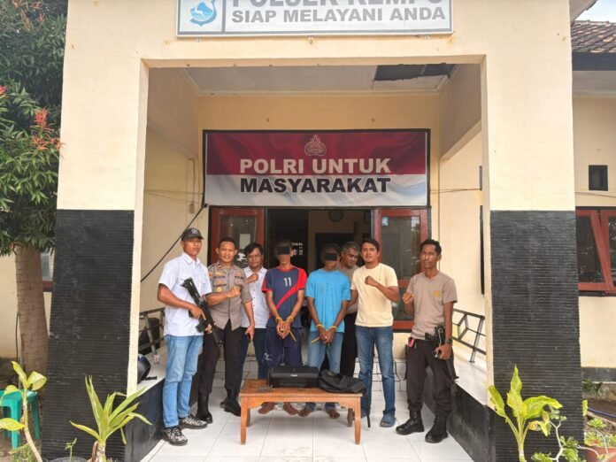 Curi Barang di Kantor KUA Kempo,Dua Residivis Ditangkap