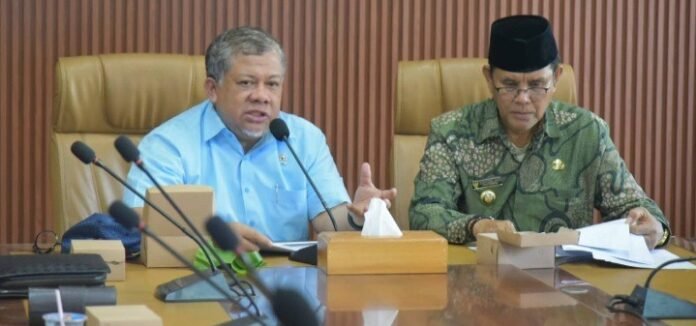Fahri Hamzah: Pencapaian Bupati Jarot Sejalan dengan Arahan Prabowo
