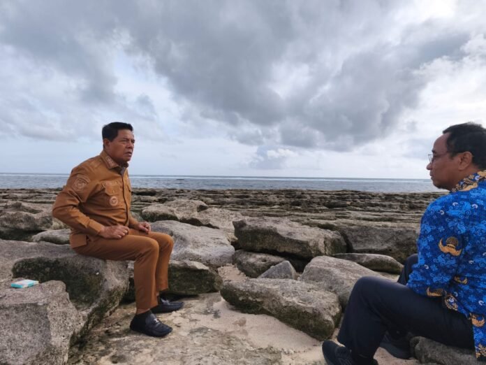 Dilirik Investor Australia, Pemkab Lotim Siap Tata Kawasan Wisata Pantai Kura-Kura