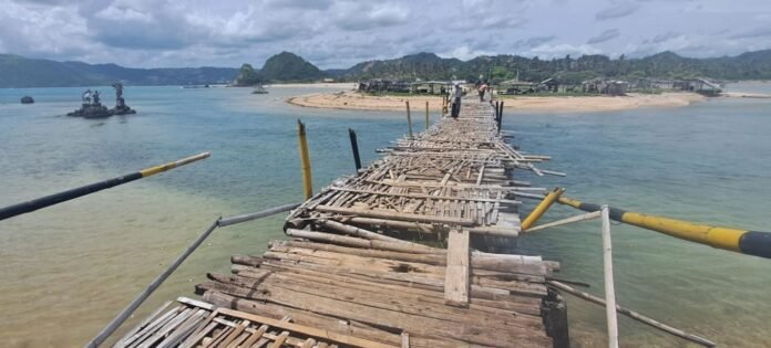 Jadi Akses Utama Pariwisata, Kondisi Jembatan Pantai Seger Memprihatinkan