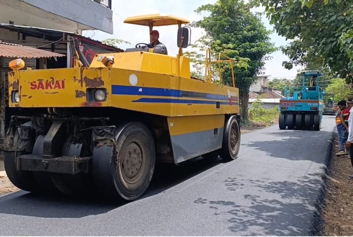 2026, Pemkab Lotim Targetkan 72 Persen Jalan Mulus