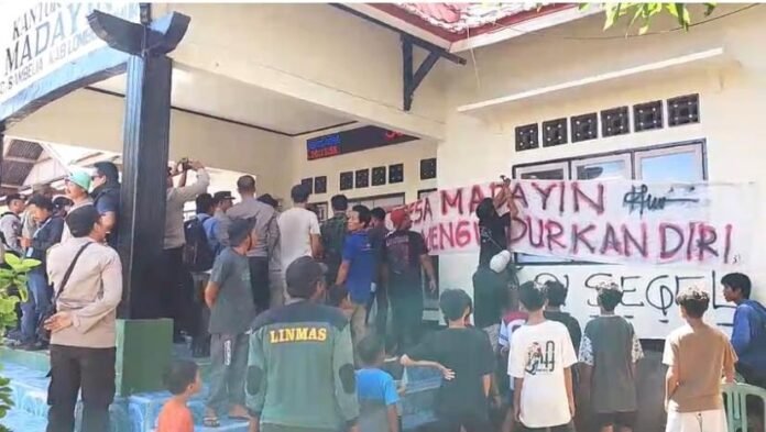 Kantor Desa Madayin Disegel Warga, DPMD Lotim Tegaskan Pelayanan Jangan Terganggu