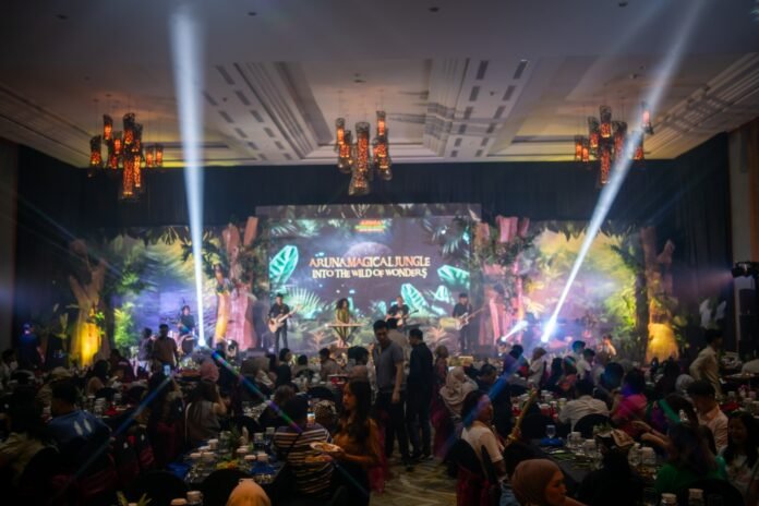 “Aruna Magical Jungle” Sukses Memukau Tamu di Malam Pergantian Tahun