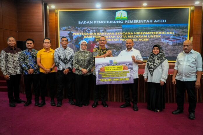 Mataram Satukan Empati  untuk Duka Aceh, Walikota  Mataram Serahkan Donasi ASN, PKK, PGRI Capai Rp1,07 Miliar