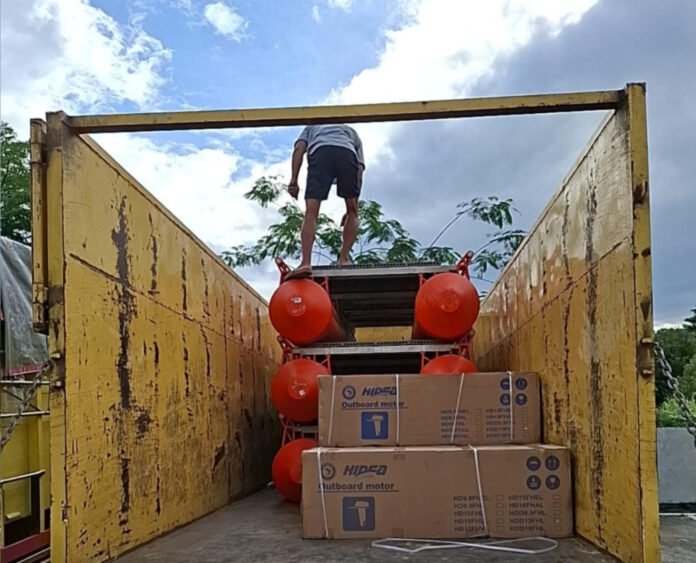 Pemerintah Distribusi Logistik hingga 13,75 Ton Bantu Warga Terdampak Banjir Sumatera