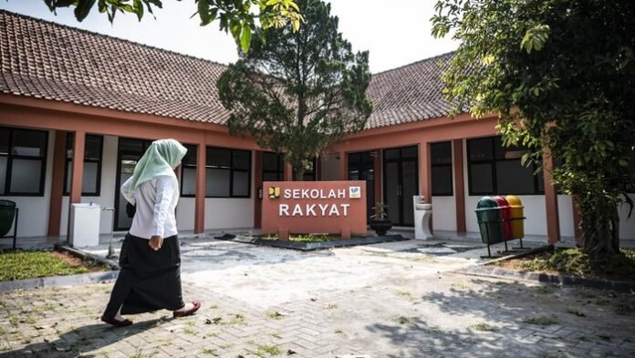 Pemerintah Dorong Peran Aktif Kepala Daerah Perkuat Sekolah Rakyat