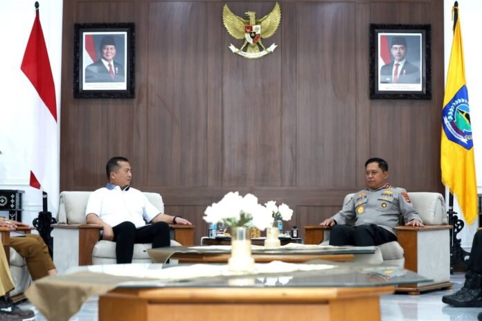 Pemprov dan Polda NTB Perkuat Koodinasi 𝗞𝗲𝗮𝗺𝗮𝗻𝗮𝗻 𝗱𝗮𝗻 𝗣𝗲𝗿𝗶𝘇𝗶𝗻𝗮𝗻 𝗘𝘃𝗲𝗻𝘁