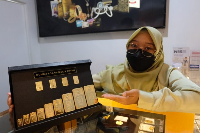 Harga Emas Terus Meroket, Daya Beli Masyarakat Menurun