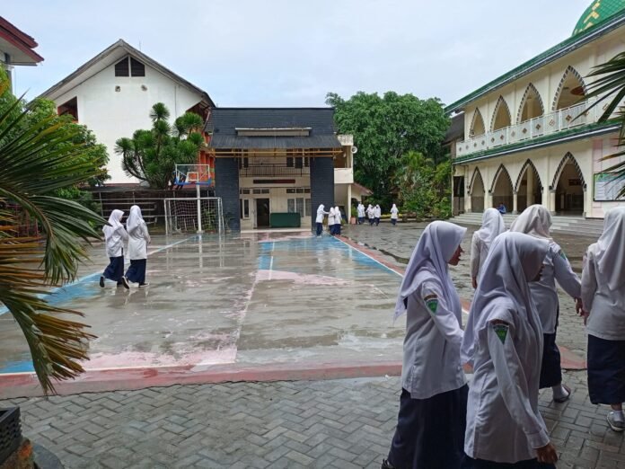 Hasil Uji Coba Jadi Pertimbangan Keberlanjutan Skema PLHS di Madrasah di Mataram