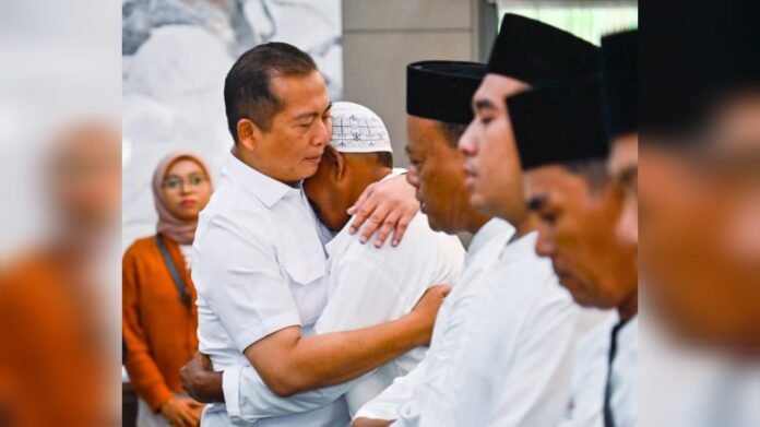 Gubernur Iqbal Berangkatkan Umrah 33 Warga NTB