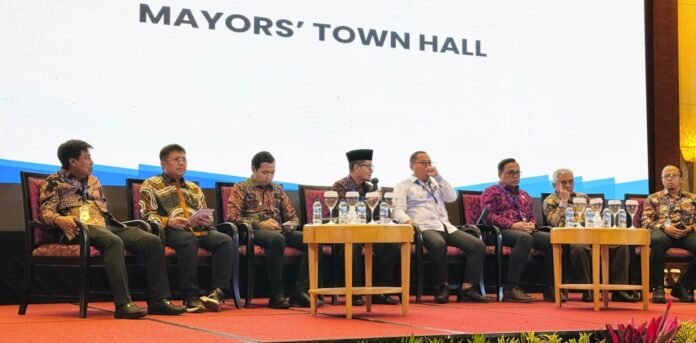 Tangani Dampak Bahaya Rokok, Bupati Amar Kenalkan Konsep Kartu KSB Maju