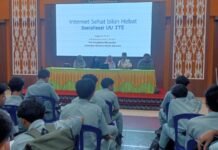 Siswa SMKN 3 Mataram Diajak Gunakan Internet dengan Bijak Siswa SMKN 3 Mataram Diajak Gunakan Internet dengan Bijak