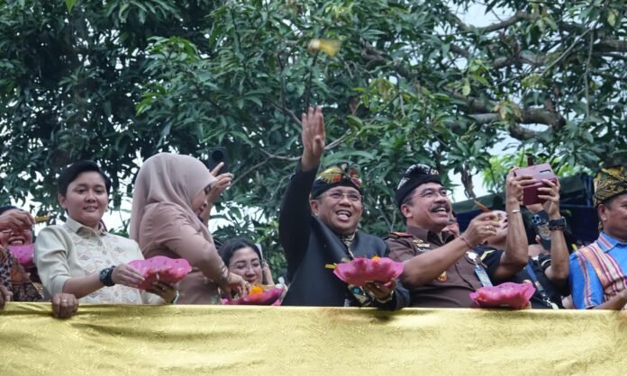 Kecewa Perang Topat Gagal Masuk KEN, Bupati Lobar Tegaskan Jadi Bahan Evaluasi OPD