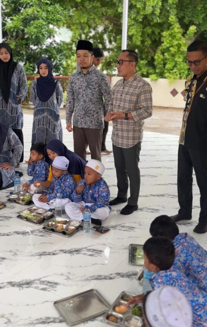 Dikes Turun Periksa Distribusi MBG di Sekolah